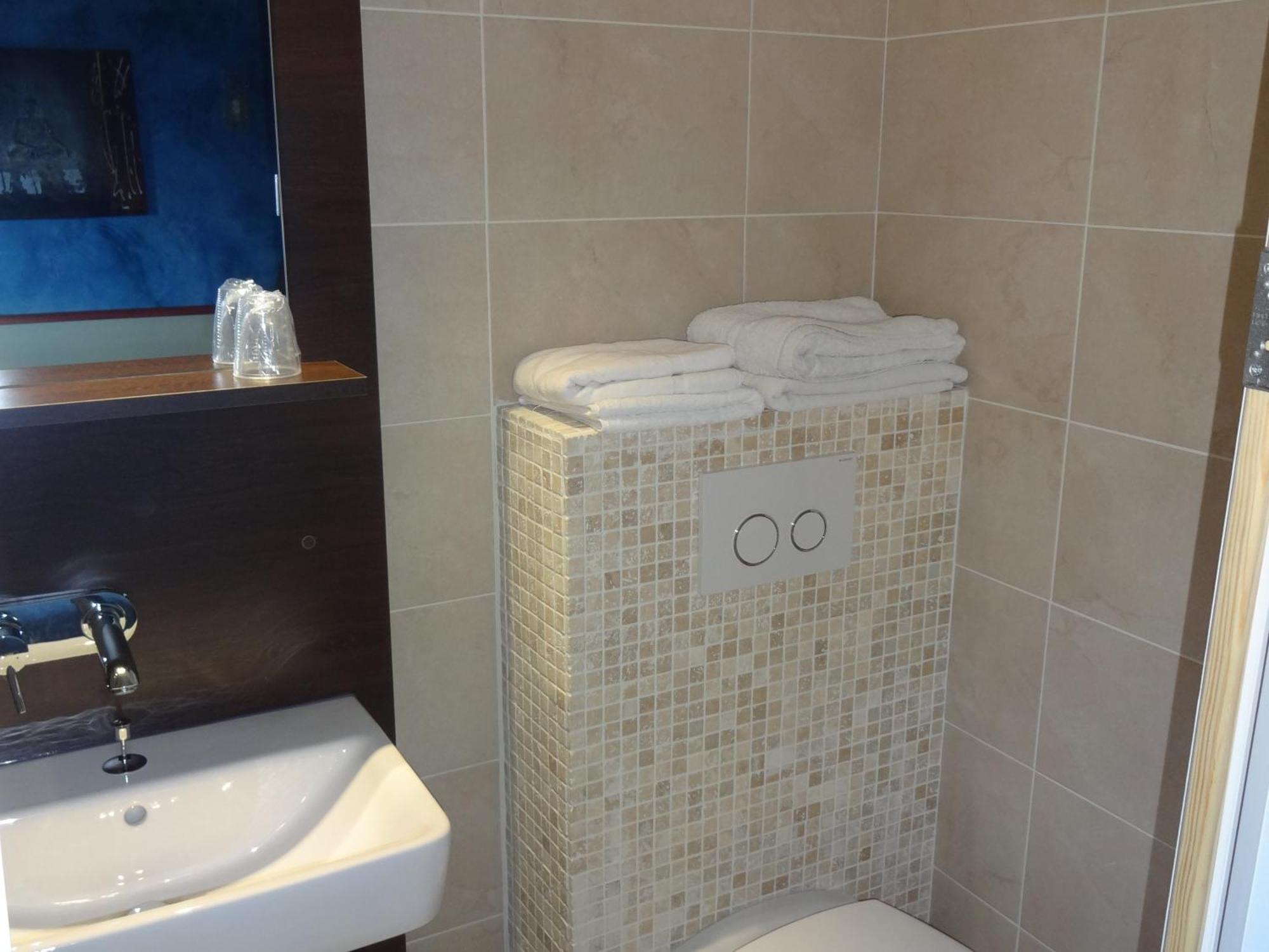 Hotel La Champagne Ardenne Cabourg Rum bild